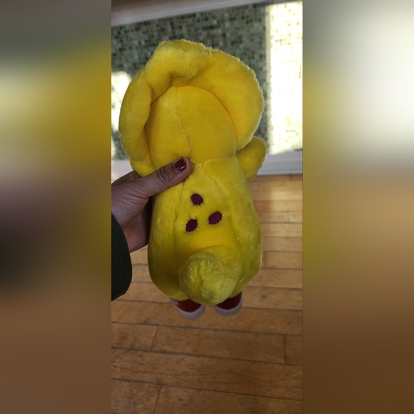 BJ from barney yellow dinosaur plush - Picture 10 of 10